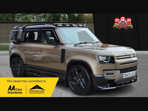 Land Rover Defender X-DYNAMIC HSE MHEV 1