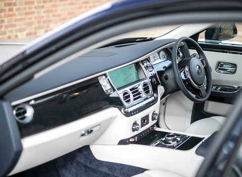 Rolls-Royce Ghost Saloon Ii 4dr Auto 17