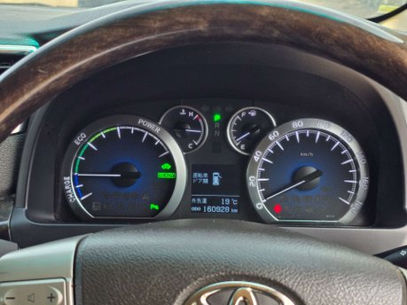 Toyota Alphard Auto+Hybrid+7Seats+Clean 38
