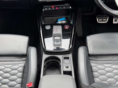 Audi RS3 2.5 RS 3 Vorsprung TFSI Quattro Semi-Auto 4WD 4dr 45
