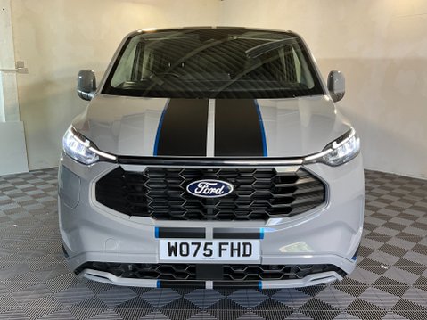 Ford Transit Custom 2.5 320 Duratec 11.8kWh Sport Crew Van Auto L2 H1 Euro 6 5dr 4