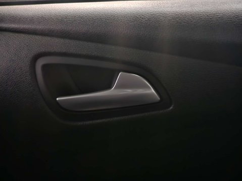 Ford Focus 1.0 Titanium 5dr 29