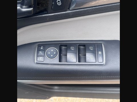 Mercedes-Benz E Class E350 CDI BLUEEFFICIENCY SPORT 29