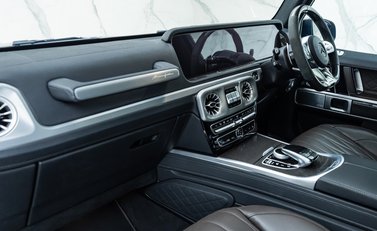 Mercedes-Benz G Class AMG G63 Carbon Edition 26