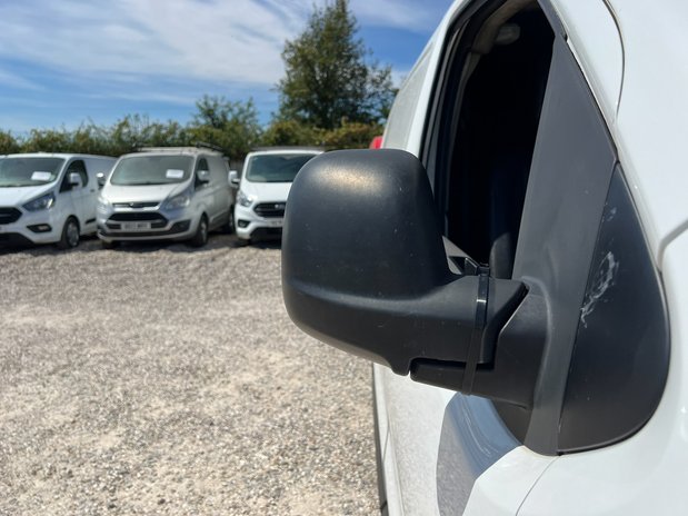 Citroen Dispatch MWB L2H1 Low Roof Enterprise 3100 Air Con Nav Sens 20