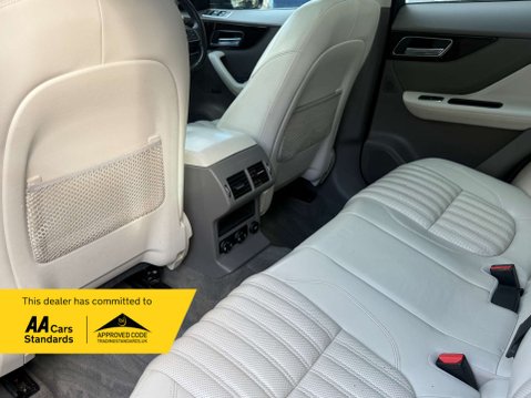 Jaguar F-Pace 2.0 F-PACE Portfolio AWD D Auto 4WD 5dr 36