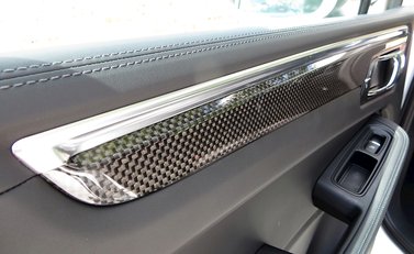 Porsche Macan Turbo 15