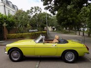 MG B ROADSTER 77