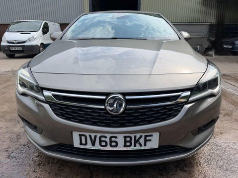 Vauxhall Astra 1.6 CDTi ecoFLEX SRi Nav Hatchback 5dr Diesel Manual Euro 6 (s/s) (110 ps) 24