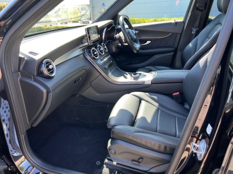 Mercedes-Benz GLC 2.0 GLC250 AMG Night Edition G-Tronic+ 4MATIC Euro 6 (s/s) 5dr 28