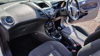 Ford Fiesta 1.0T EcoBoost Zetec Euro 5 (s/s) 3dr 30