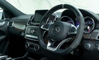 Mercedes-Benz GLE 63 S 4MATIC Night Edition 9