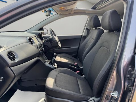 Hyundai i10 1.2 Premium SE Euro 6 5dr 36