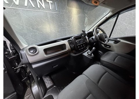 Nissan NV300 1.6 dCi 1.2t Acenta Panel Van 5dr Diesel Manual L2 H1 Euro 6 (120 ps) 43