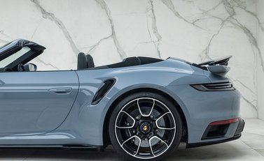 Porsche 911 Turbo S Cabriolet (992) 27