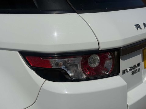 Land Rover Range Rover Evoque 2.2 SD4 Pure Tech Coupe 3dr Diesel Auto 4WD Euro 5 (s/s) (190 ps) 37