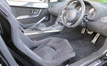 Lamborghini Gallardo LP 570-4 Performante Spyder 9