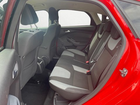 Ford Focus 1.0T EcoBoost Zetec Euro 5 (s/s) 5dr 16