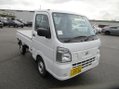 Nissan NT100 Clipper DX 4WD 660cc Kei Truck, Suzuki Carry Based 2