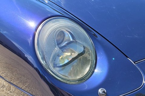Porsche 911 CARRERA 17