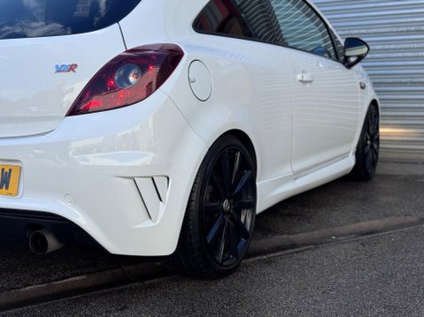 Vauxhall Corsa 1.6T 16V VXR Clubsport Hatchback 3dr Petrol Manual Euro 5 (205 ps) 23