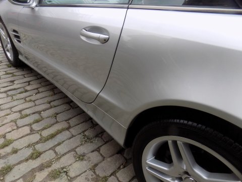 Mercedes-Benz SL Series SL500 38