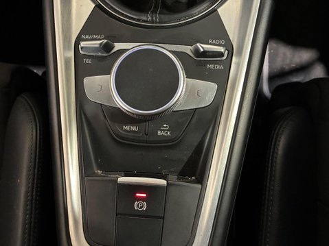 Audi TT 2.0 TFSI S line Euro 6 (s/s) 3dr 31