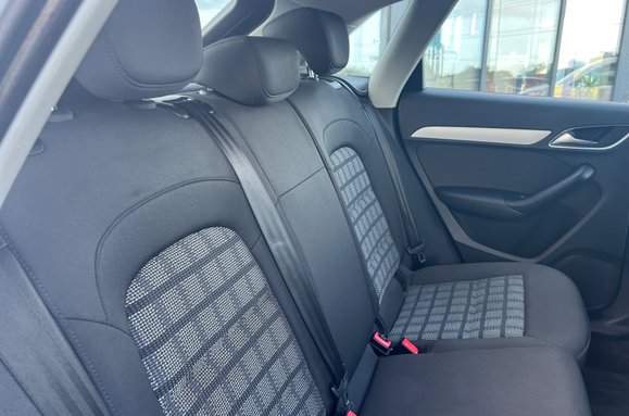 Audi Q3 2.0 TDI SE 28