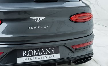 Bentley Bentayga Hybrid First Edition 33
