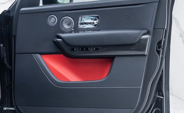 Rolls-Royce Cullinan BLACK BADGE 40