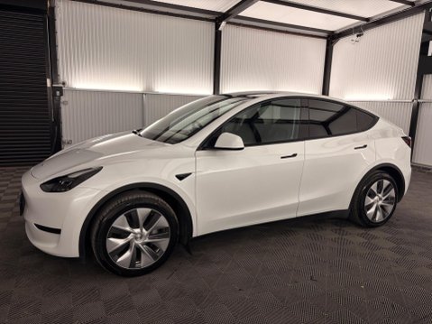 Tesla Model Y Auto RWD 5dr 39