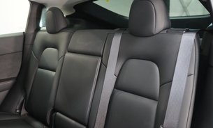 Tesla Model Y LONG RANGE AWD Comfort Suspension GROK AI Panoramic Roof One Owner VATQ 19