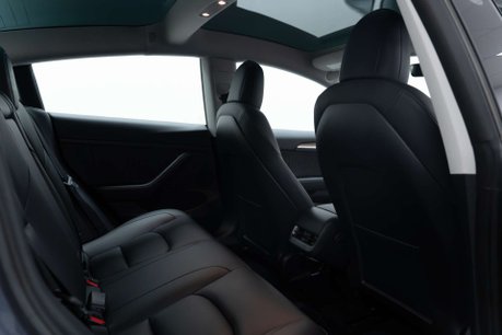 Tesla Model 3 Model 3 Performance AWD 4WD 4dr 16