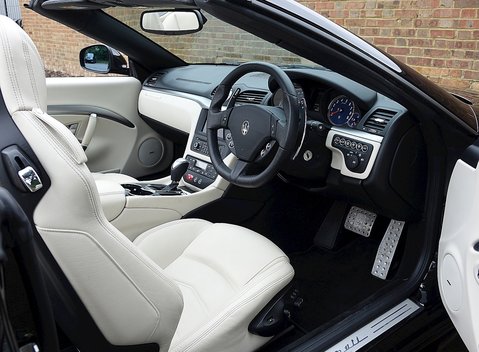 Maserati Grancabrio Sport 17