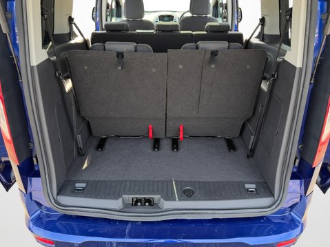 Ford Tourneo Connect 1.5 TDCi 120 Titanium 5dr 39