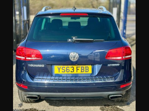 Volkswagen Touareg 3.0h TSI V6 Hybrid Tiptronic 4WD Euro 5 (s/s) 5dr 9