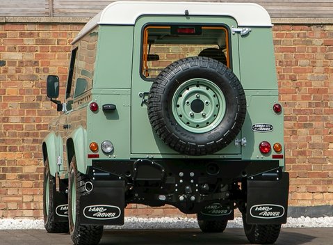Land Rover Defender 90 Heritage Hard Top 3