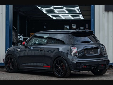 Mini Hatch 2.0 John Cooper Works 3dr 2