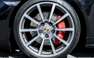 Porsche 911 (991.2) Carrera 4S 10