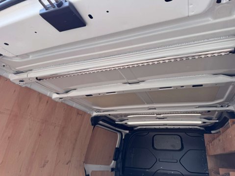 Ford Transit Custom 2.0 Transit Custom 300 Limited EcoBlue 5dr 31