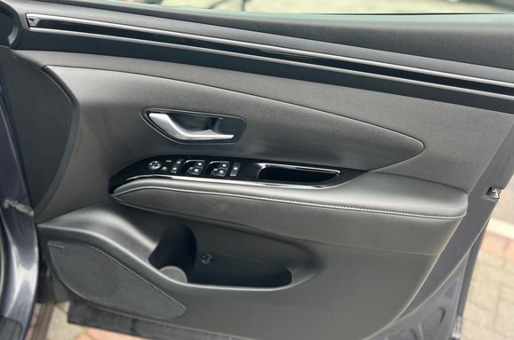 Hyundai TUCSON T-GDI PREMIUM 16