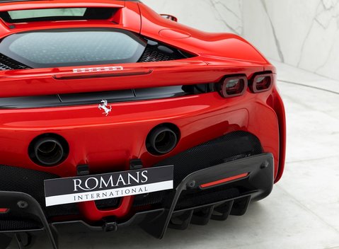 Ferrari SF90 Stradale 21