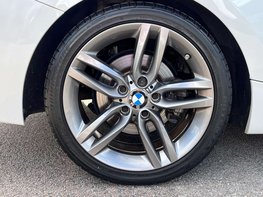 BMW 2 Series 2.0 220i M Sport Auto 2dr 18