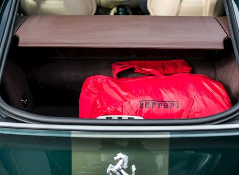 Ferrari F12 Berlinetta 35