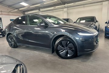 Tesla Model Y PREMIUM LONG RANGE AWD GROK AI Rear Screen Heated & Vented Seats 1 Owner VQ