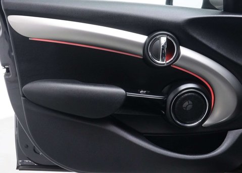 Mini Hatch 2.0 Cooper S Exclusive Auto 5dr 49