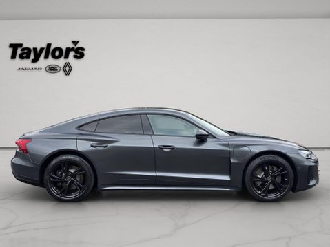 Audi E-Tron GT QUATTRO BASE 8