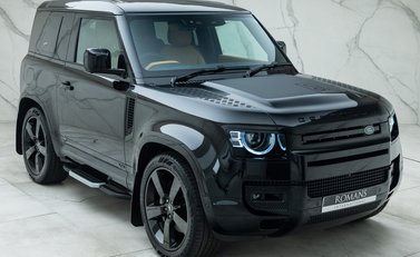 Land Rover Defender 90 V8 P525 8