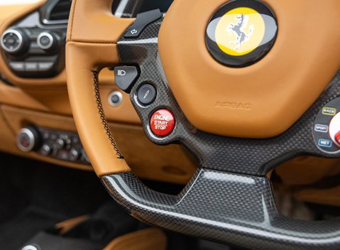 Ferrari 488 SPIDER 30