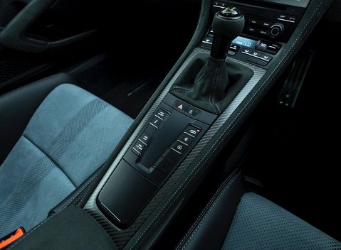 Porsche Cayman GT4 RS (718) 20